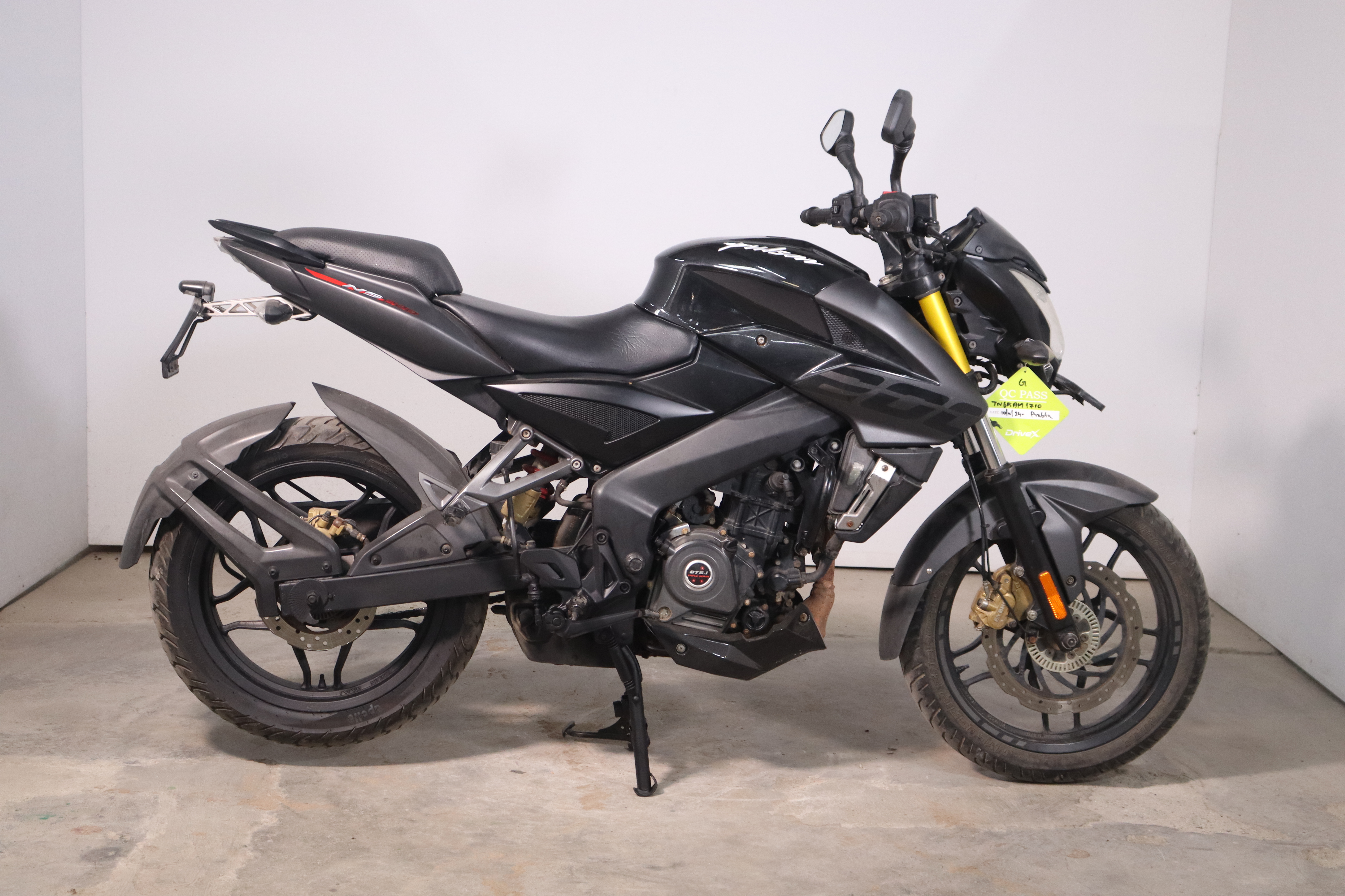 Bajaj Pulsar NS 200