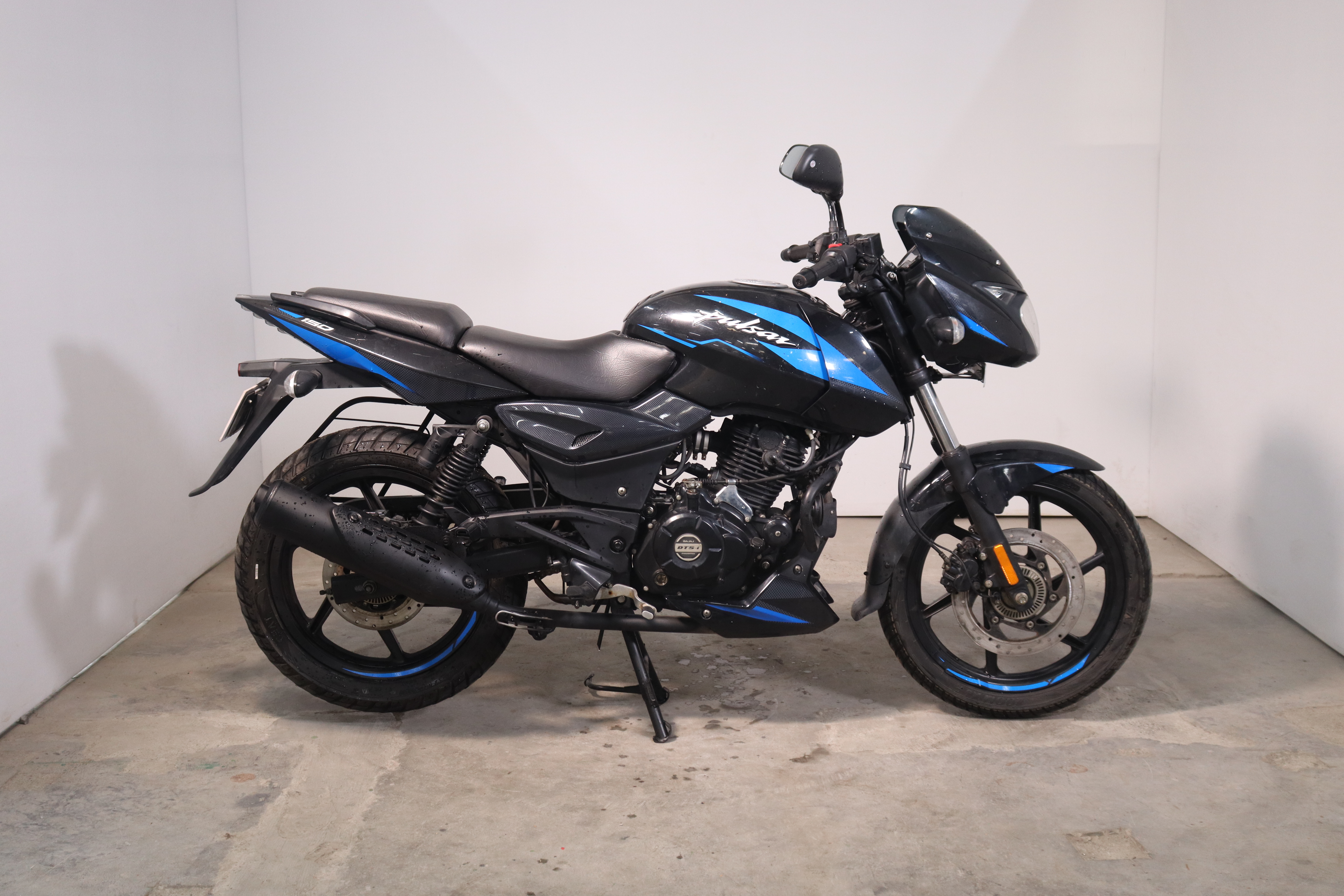 Bajaj Pulsar 150