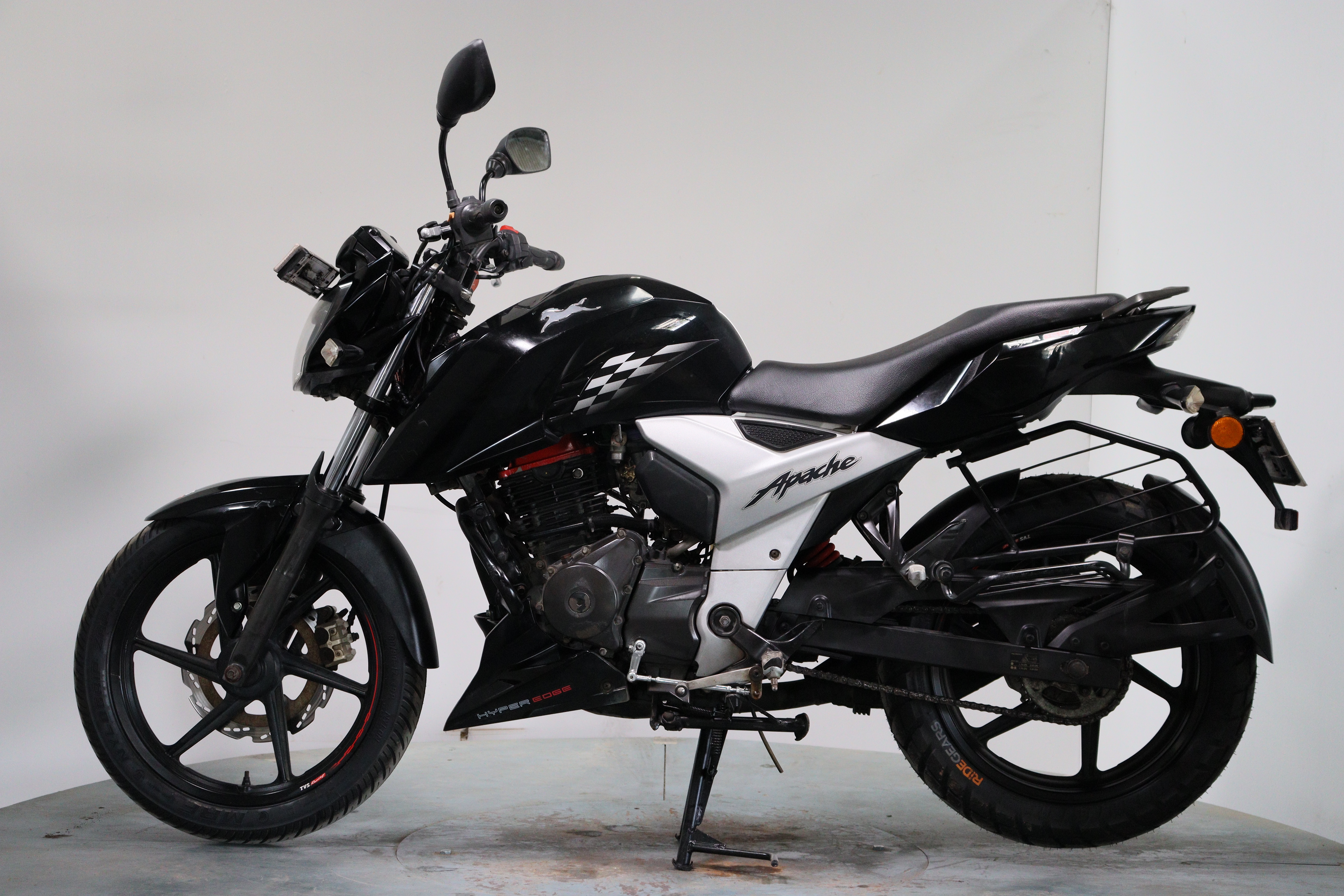 TVS Apache RTR 160