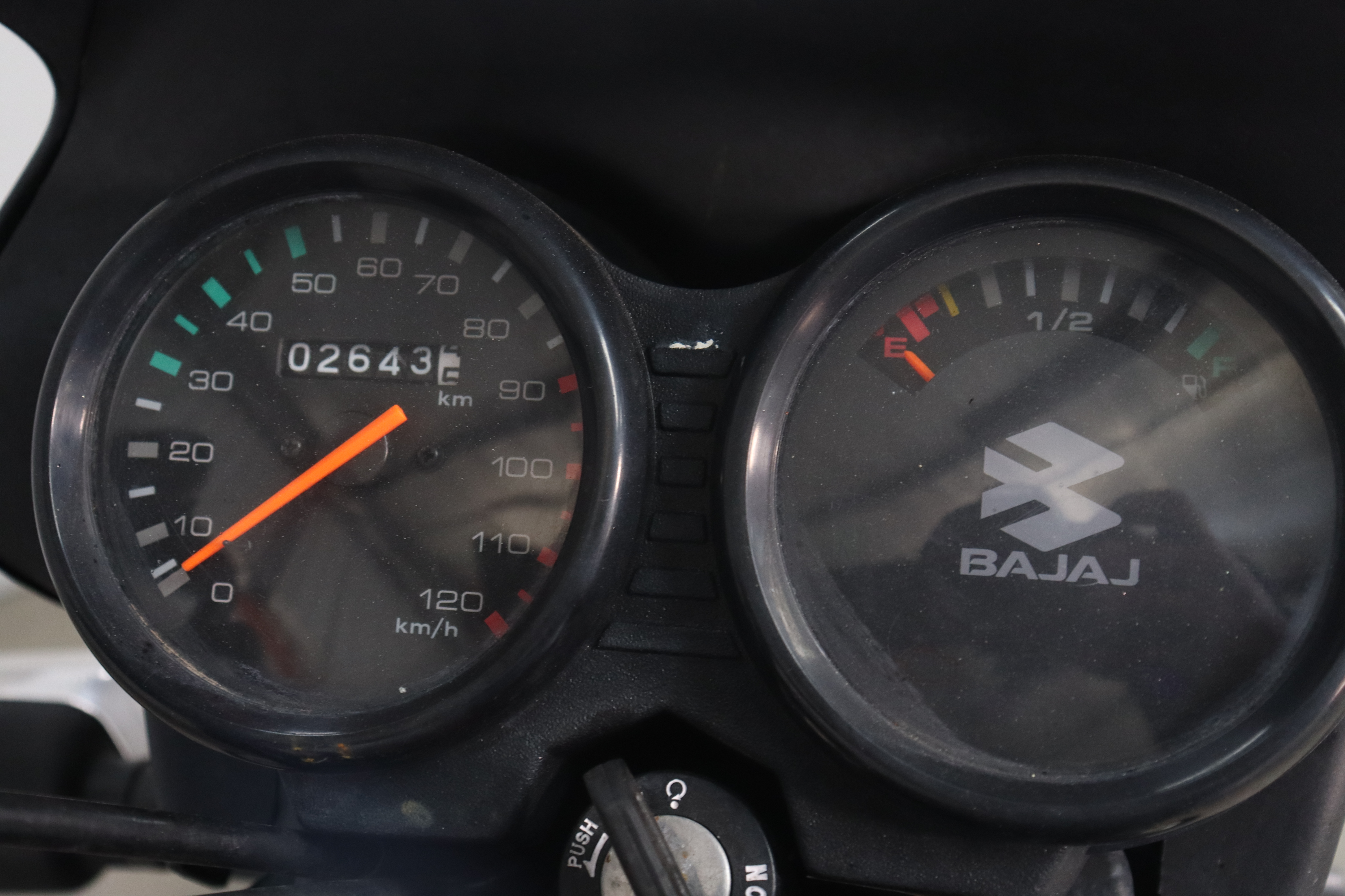 Bajaj CT 110X ES